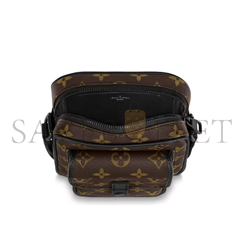 LOUIS VUITTON CHRISTOPHER WEARABLE WALLET M69404 (17*15*8cm)